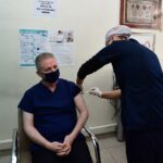 Koronavirüs aşısı yaptıran Vali Gül’den vatandaşlara çağrı