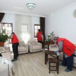Gaziantep’te bayram öncesi yaşlı ve engellilere temizlik ve bakım desteği!