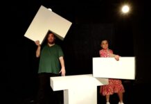 ‘İlişki Geliştirme Merkezi’ günümüz ilişkilerini cesurca irdeliyor