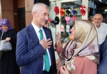 Başkan Tahmazoğlu çarşıda halkla buluştu