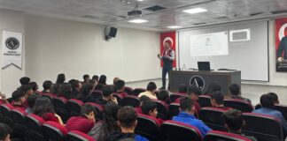 Gaziantep’te jandarmadan öğrencilere siber farkındalık eğitimi