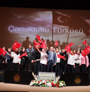 Astronot Tuva Cihangir Atasever, Gaziantep’te öğrencilerle buluştu