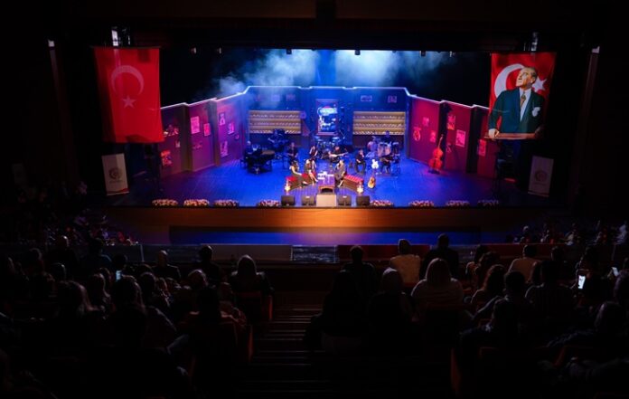 Gaziantep Ticaret Odası, Cumhuriyet Bayramı'nı coşkuyla kutladı