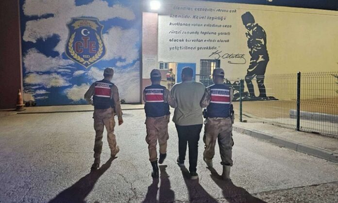 166c9238-f39f-Gaziantep'teki 'arazi' kavgasında silahlar konuştu: 1 kişi yaralandı, 1 kişi tutuklandı-8b06-2bf659f5c60a