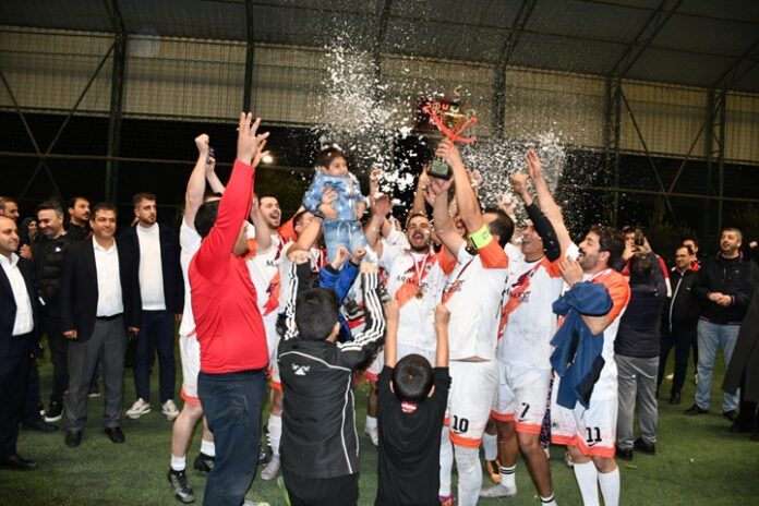 9. Altunkaya Futbol Turnuvası'nın şampiyonu yine Confy oldu