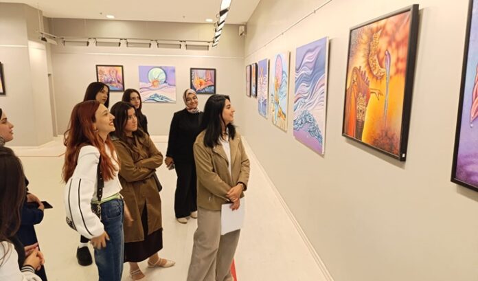 GAÜN Güzel Sanatlar Fakültesi öğrencileri SANKO Sanat Galerisi'ni ziyaret etti