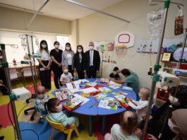 Tahmazoğlu’ndan lösemili çocuklara moral ziyareti