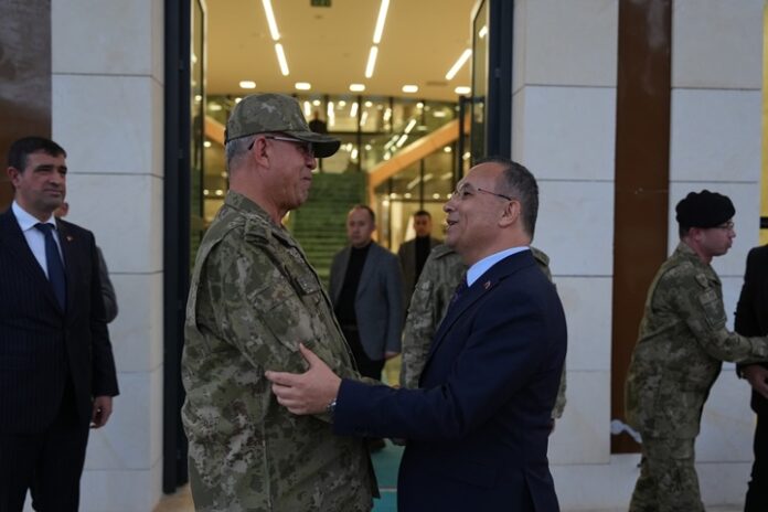 Gaziantep Valiliğine üst düzey askeri ziyaret