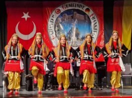 Frankfurt’ta Gaziantep rüzgarı esti! Kültür ve Dayanışma Gecesi’ne yoğun ilgi