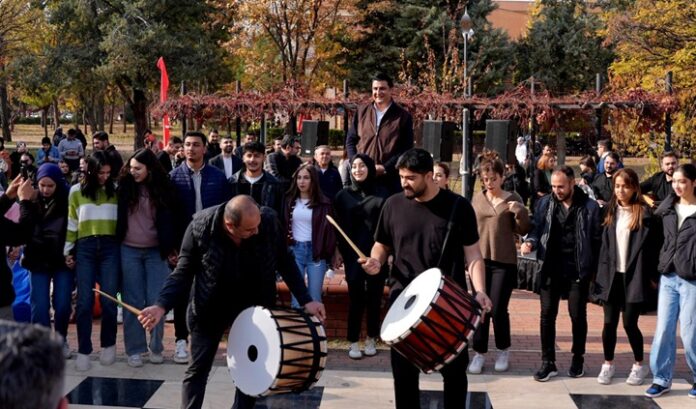 Başkan Yılmaz, Gaziantep Üniversitesi TMDK öğrencileriyle bir araya geldi