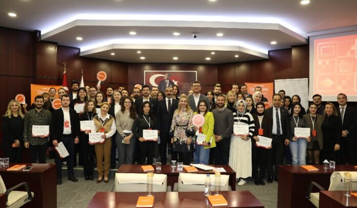 Dijital Usta'lar Gaziantep'te sahaya iniyor! Yıldırım: