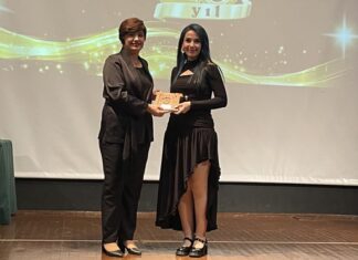 Gaziantepli başarılı tiyatrocu Ayşe Sevil Atıcı’ya “Kadın Oyuncu” ödülü