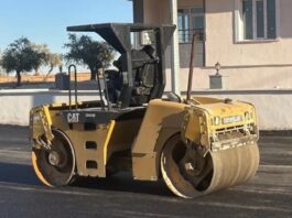 Nizip’te belediye ekipleri konforlu ulaşım için sahada