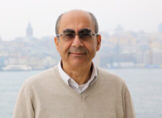 Jüri Başkanı Derviş Zaim!