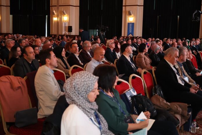 Uzmanlardan şirketlere kritik uyarı: Çalışanların ruh sağlığı alarm veriyor!