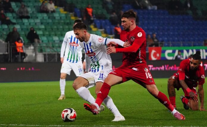 Burak Yılmaz'sız Gaziantep FK, Çaykur Rizespor karşısında hezimete uğradı: 5-2