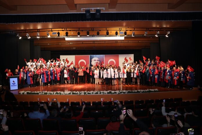 SANKO Üniversitesi'nde Akademik Yıl Açılış ve Beyaz Önlük Giyme Töreni düzelendi
