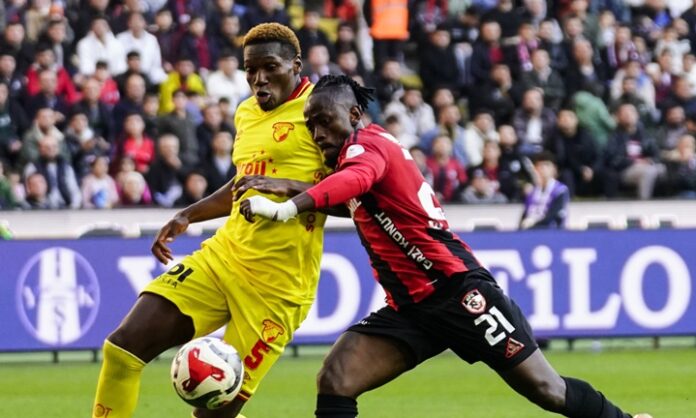 Gaziantep FK, penaltı kaçırdı! Göztepe 3 puanı tek golle aldı