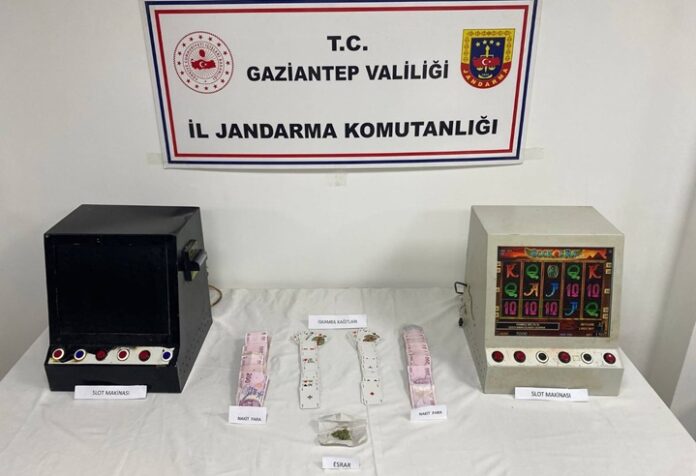 Gaziantep'te kumar operasyonu: 2 kişiye gözaltı, 9 kişiye para cezası
