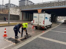 Gaziantep Büyükşehir ekipleri, sağanak yağışa karşı teyakkuzda