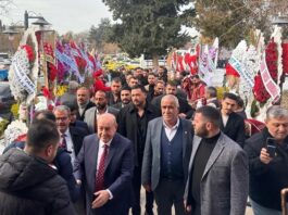 Gaziantep Şoförler ve Otomobilciler Odası’nın kongresi mitinge dönüştü: “Ünal Baba” tezahüratı her yeri inletti