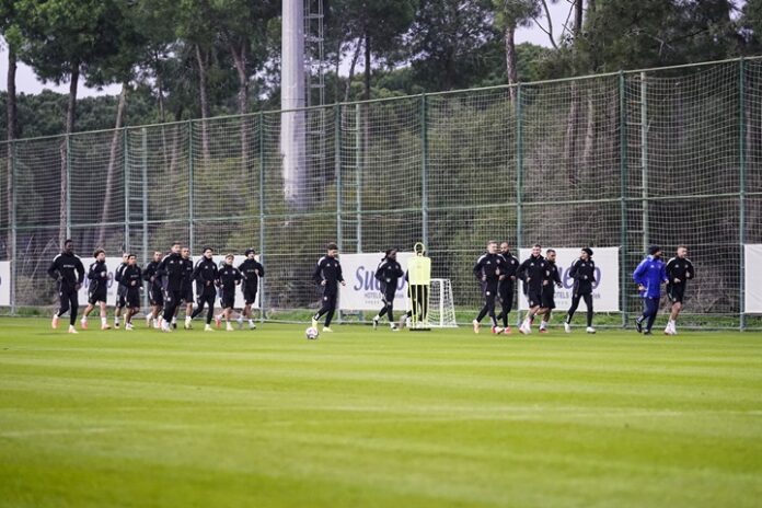 Hazırlık çalışmaları hız kesmiyor! Gaziantep FK'dan Antalya kampında yoğun tempo