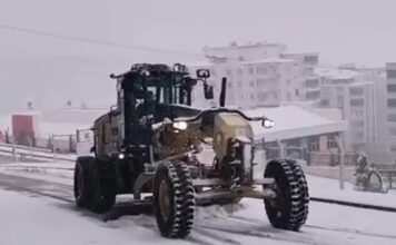 Gaziantep’in karla imtihanı: Şahinbey Belediyesi’nden kar yağışına anında müdahale