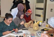 Şahinbey’de kadınlar üretiyor, evleri güzelleşiyor, çevre kazanıyor!