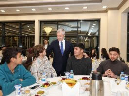 Gaziantep’te Şahinbey Belediyesi’nden YKS’de dereceye giren öğrencilere büyük destek