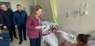 Gaziantep Milletvekili Doç. Dr. Bakbak’tan hastalara moral ziyareti