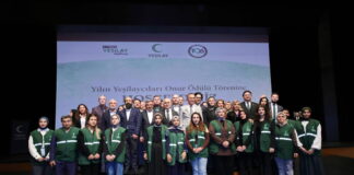 Bağımlılıkla mücadeleye katkı sunan isimler Gaziantep’te ödüllendirildi