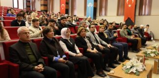 Gaziantep HKÜ’de “Modern Hayatın Ritmine Karşı Ramazan’ın Ruhu” konferansı düzenlendi