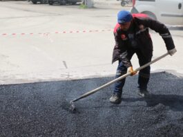 Nizip’te yol bakım ve onarım çalışmaları aralıksız sürüyor