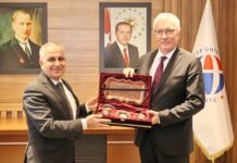 YÖKAK Başkanı Prof. Dr. Kocabıçak, Gaziantep Üniversitesi Rektörü Prof. Dr. Doğan’ı ziyaret etti