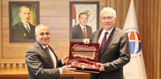 YÖKAK Başkanı Prof. Dr. Kocabıçak, Gaziantep Üniversitesi Rektörü Prof. Dr. Doğan’ı ziyaret etti
