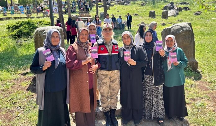 Gaziantep jandarmasından kadına şiddetle mücadelede seferberlik