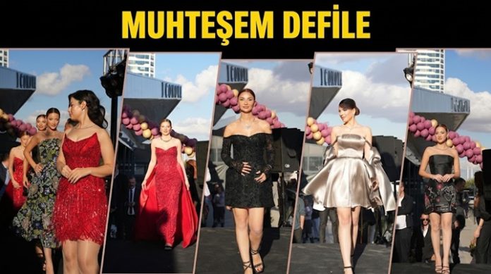 İzleyenler büyülendi! Gaziantep'te muhteşem defile