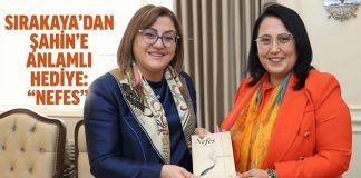 Mezine Sırakaya’dan Başkan Fatma Şahin’e anlamlı hediye